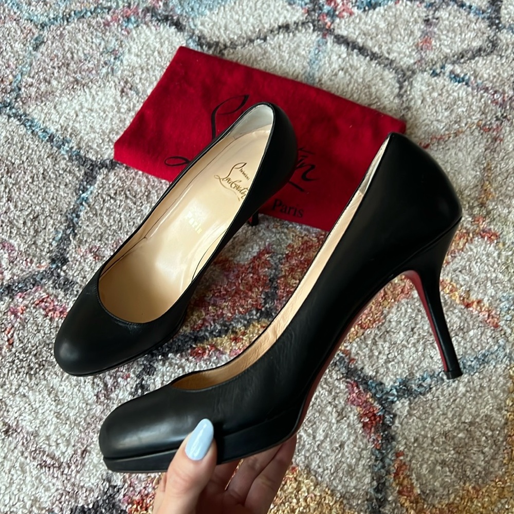 CHRISTIAN LOUBOUTIN Prorata 90 Black Leather Pumps - 38.5